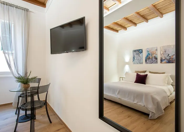 Margherita Flat *